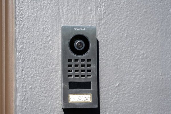 Нідерландська розвідка повідомила про злам IP-камер на маршрутах військових перевезень