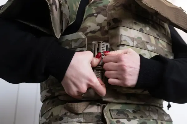 Хронологія першої поставки бронежилетів під жіночу анатомію для ЗСУ