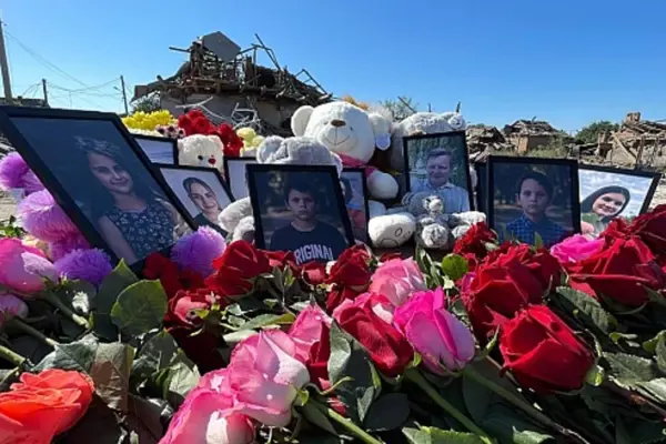 Радушне вшанувало родину Воронових після ракетного удару: що підтверджено