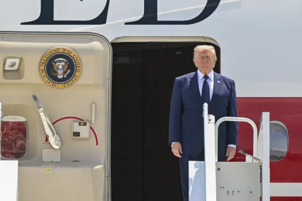 WP: хронологія таємного переміщення Трампа між літаками в Анкарі 8 липня