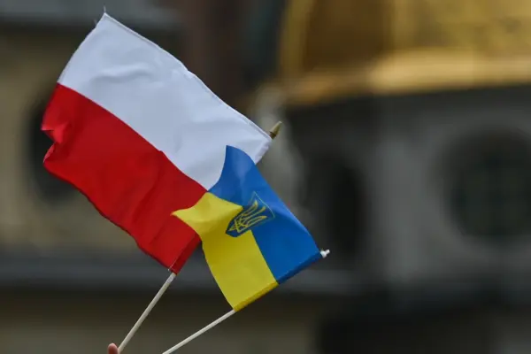 Опитування IBRiS і пропозиція ПіС: перевірені факти про депортацію українців