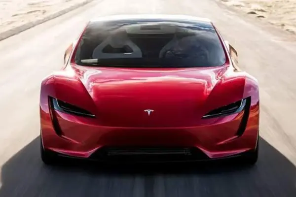 Чому серпнева презентація Tesla Roadster може зацікавити автомобільний ринок