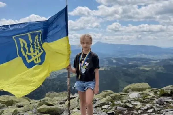 Хто така Евеліна Саркісян і як вона у 9 років підкорила всі двотисячники Карпат